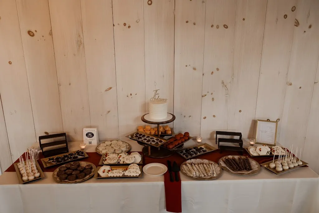 Blair Budzinski_The Village Bake Shoppe_Lewiston, NY_reseña
