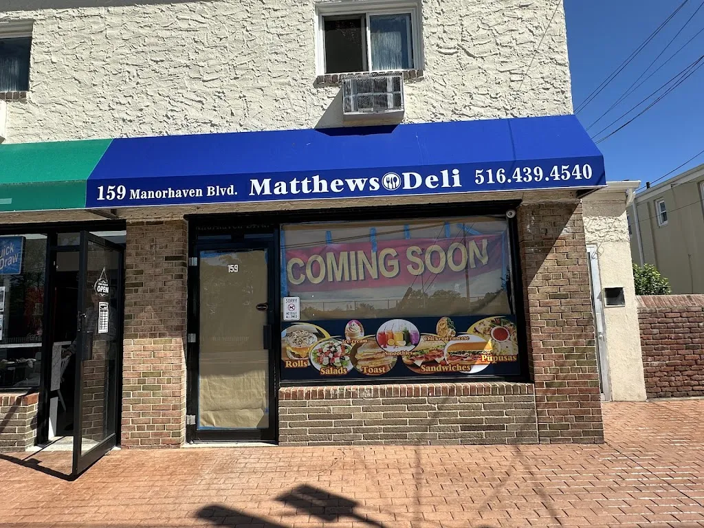 Matthews Deli restaurante en Port Washington, NY