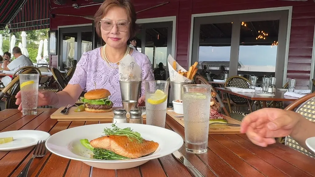 Louie's Prime Steak & Seafood_Port Washington, NY_slider_imagen_2