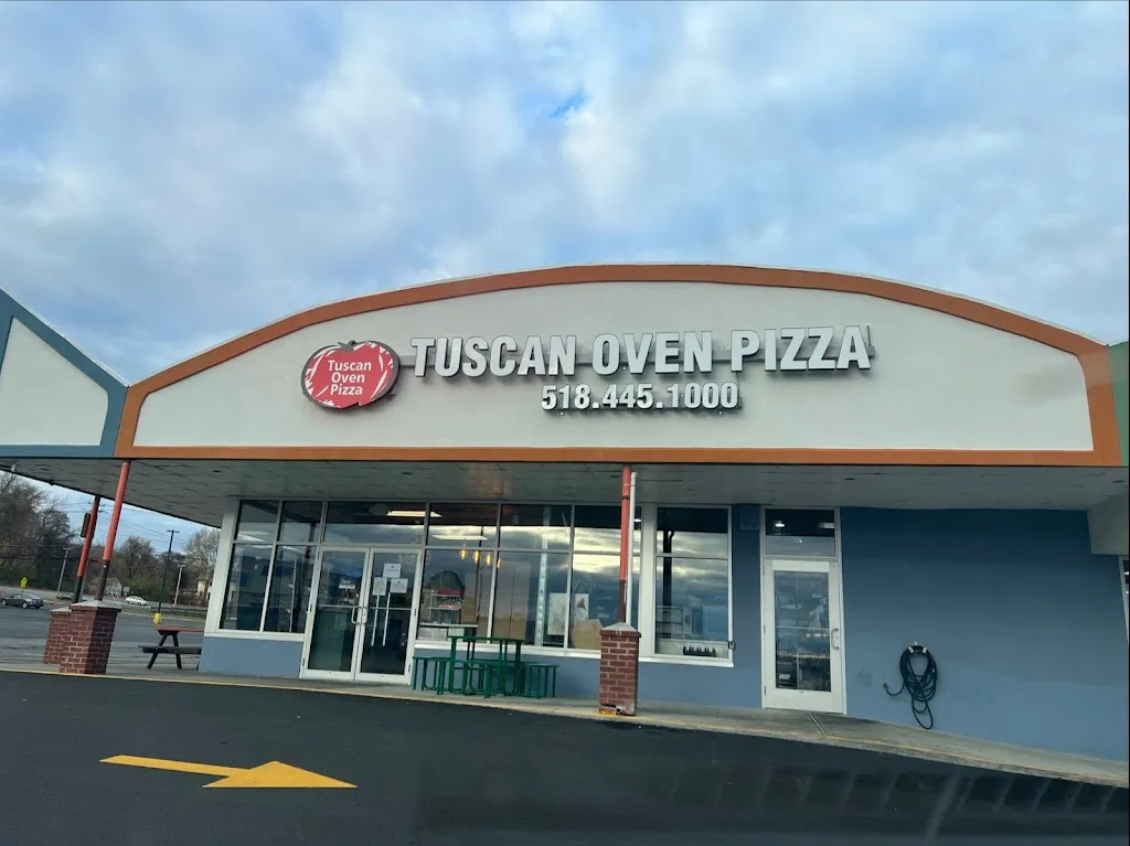 Tuscan Oven ristorante a Albany, NY