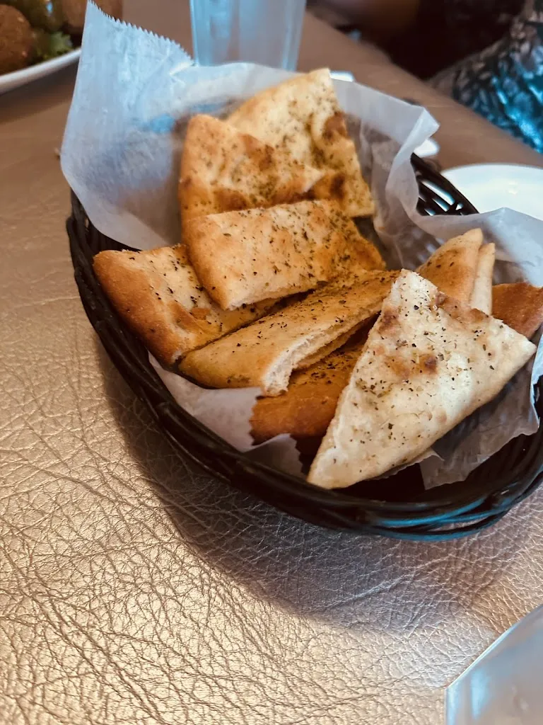 Fady Abdelmalek_Garlic Lovers Corner_Troy, NY_review