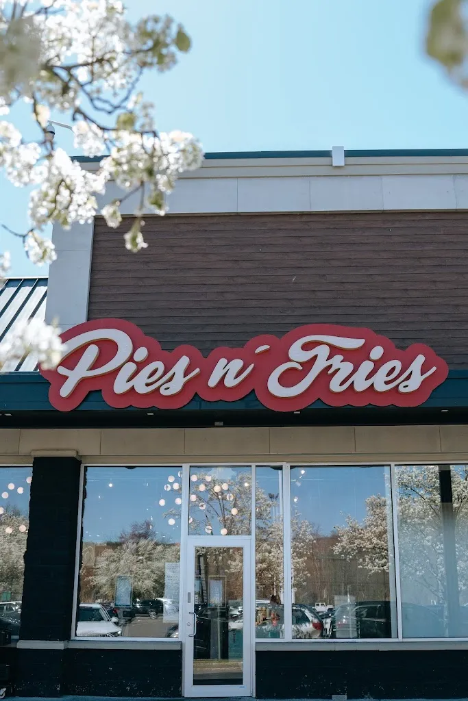 Pies n' Fries restaurante en Pomona, NY