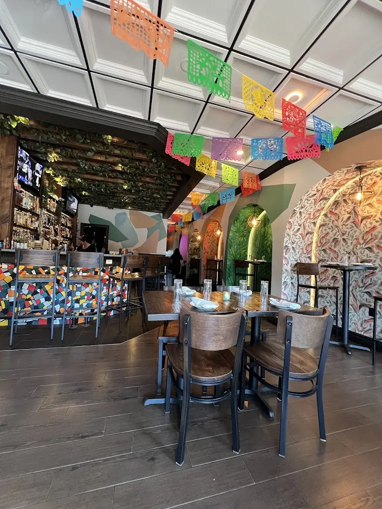 Mario Arias_Brazico Brazilian Mexican Kitchen & Bar_Amityville, NY_reseña