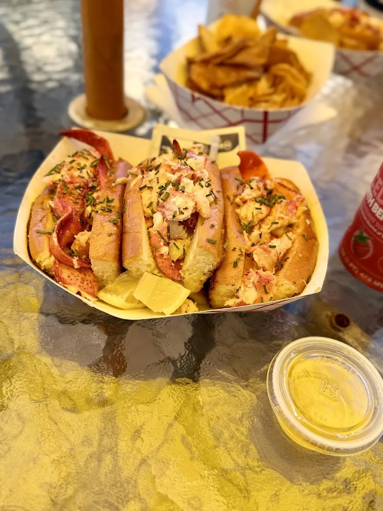 Leandra Collesano_Olcott Lobster Company_Olcott, NY_review