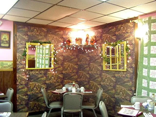 Maryann's Country Time Cafe restaurant in Phoenix, NY