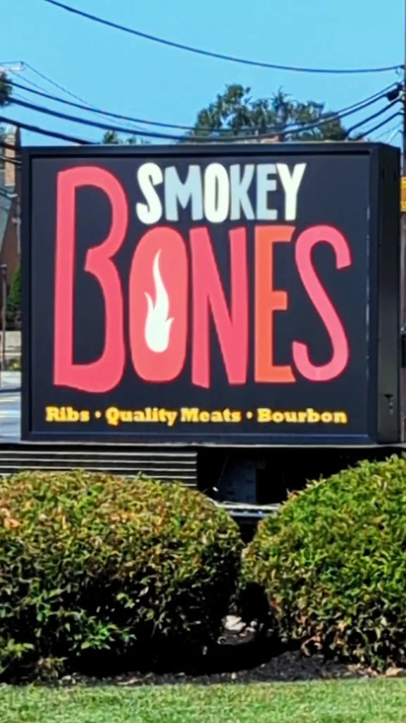 Smokey Bones Colonie_Colonie, NY_slider_immagine_2