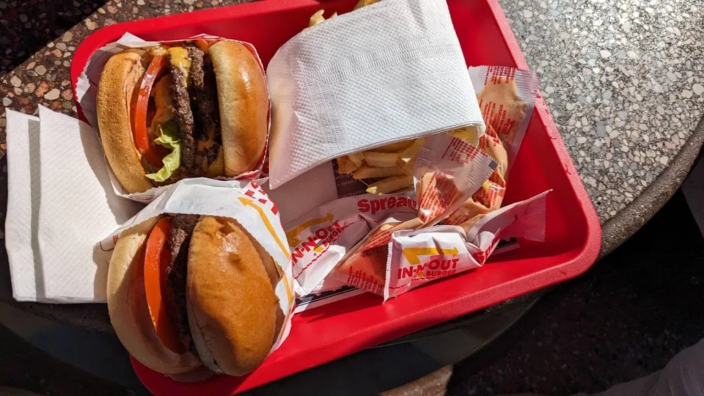 Barbara Williams_In-N-Out Burger_Riverdale, UT_review