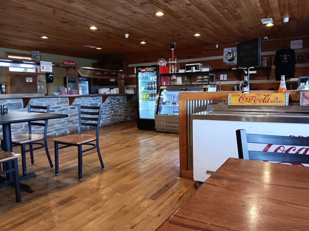 The Eatin' Table_Tompkinsville, KY_slider_image_2
