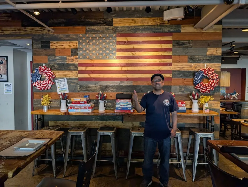 Joel Perez_Growlers Beer Bistro_Tuckahoe, NY_review