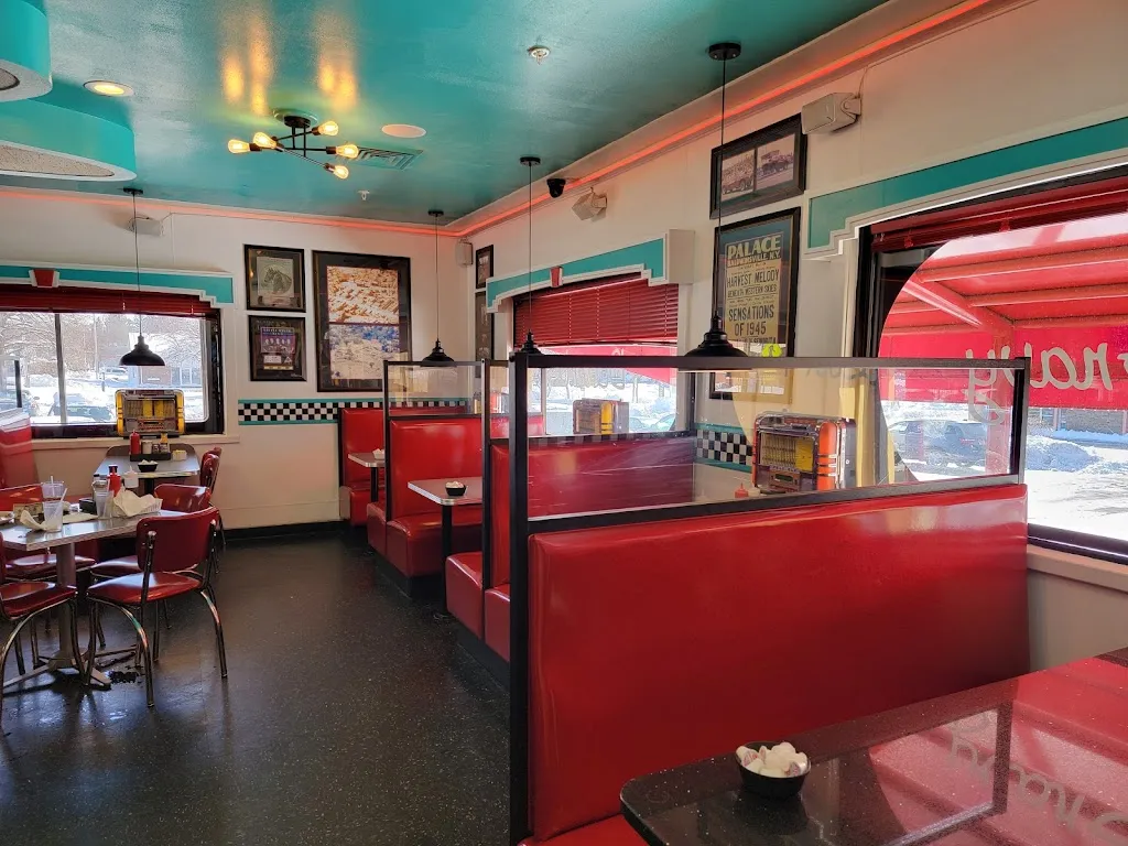 B'Ville Diner restaurant in Baldwinsville, NY