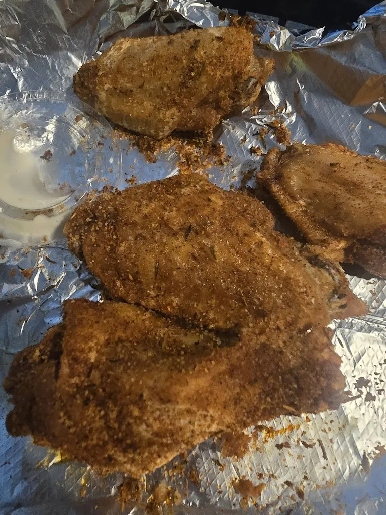Nathan LaVere_Muskies Sports Bar & Grill_Fulton, NY_review