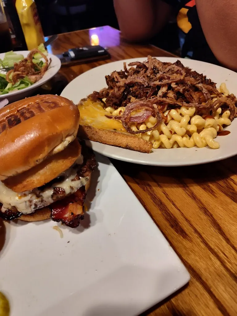 Tricia Fonseca_Chubby's Sports Bar & Grill_Fulton, NY_review