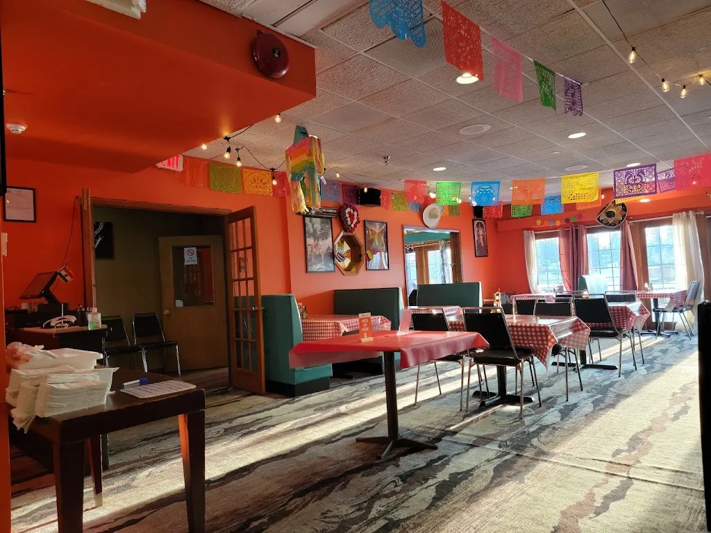 El Mezquite de Luna restaurant in Fulton, NY