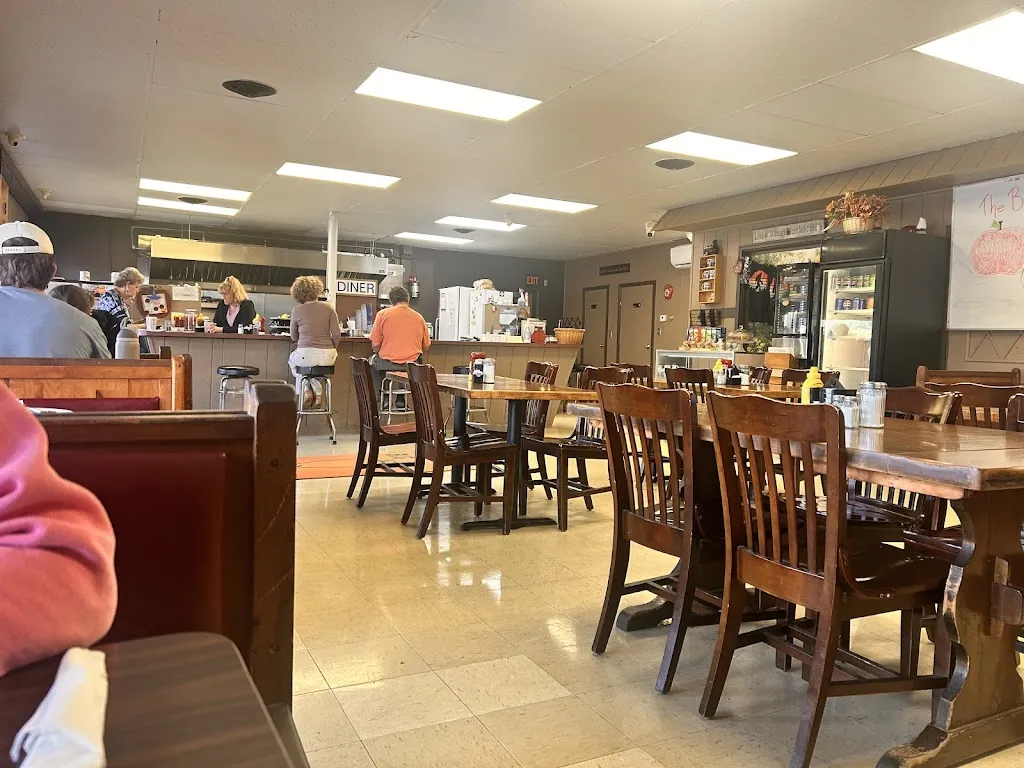 Joel Bergeron_Big Apple Diner_Whitehall, NY_review