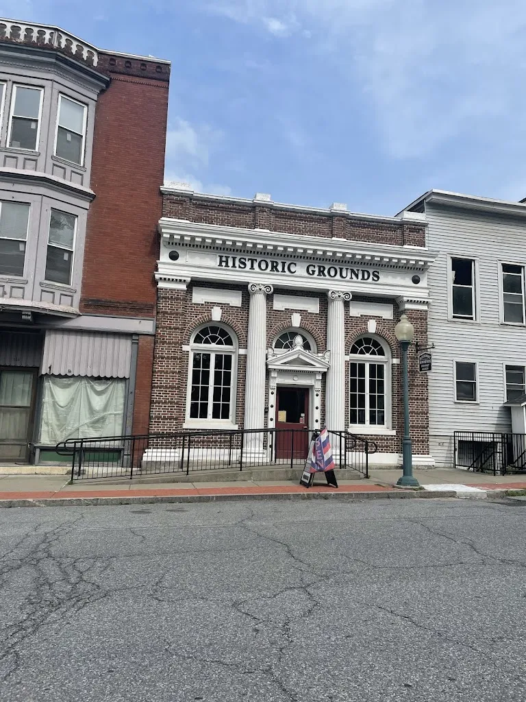 Historic Grounds_Whitehall, NY_slider_imagen_3