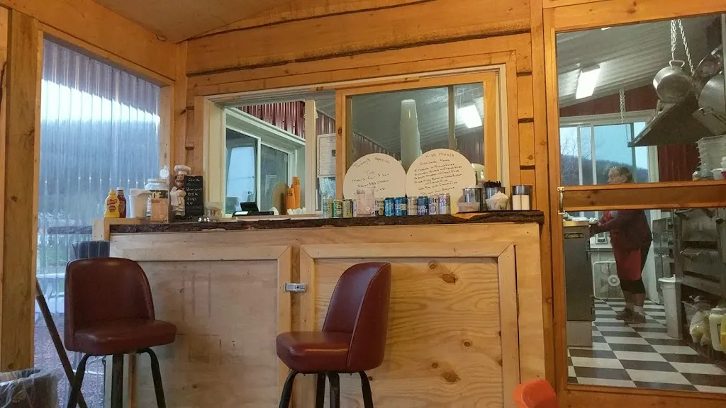 Gyasi W_BUSTY'S BREW & BBQ_Whitehall, NY_reseña
