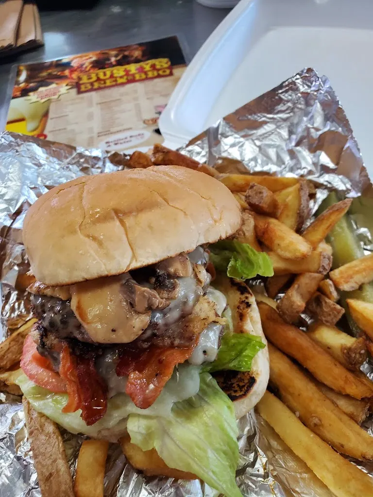 BUSTY'S BREW & BBQ_Whitehall, NY_slider_imagen_2