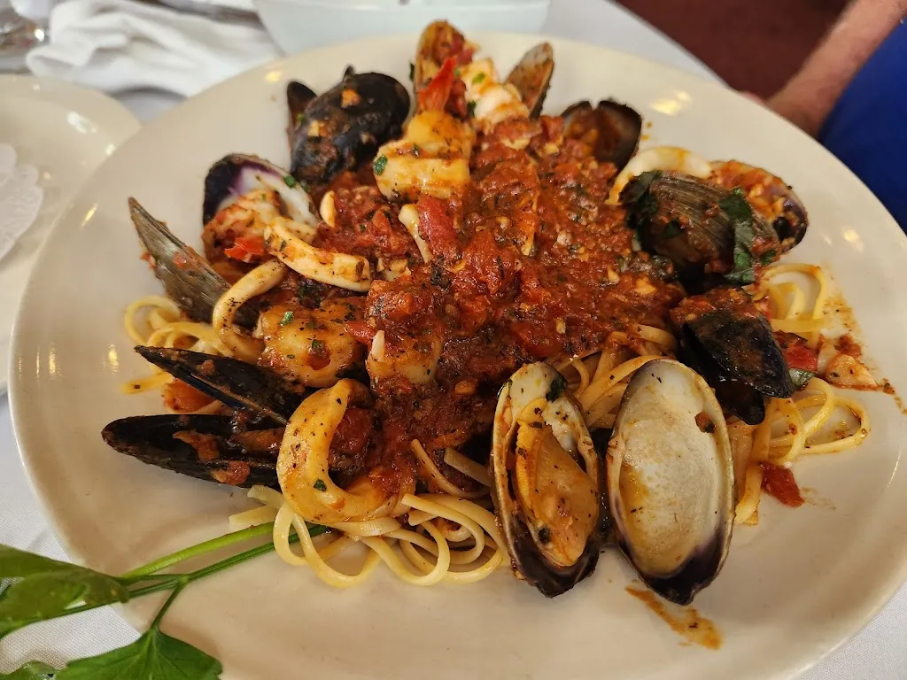 Paolo Lombardi's Ristorante_Wynantskill, NY_slider_immagine_2