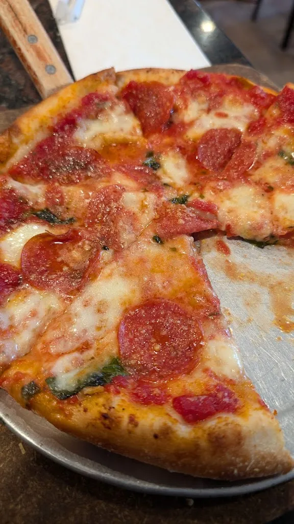 Brad Tanner_Labella Pizza of Wynantskill_Wynantskill, NY_review