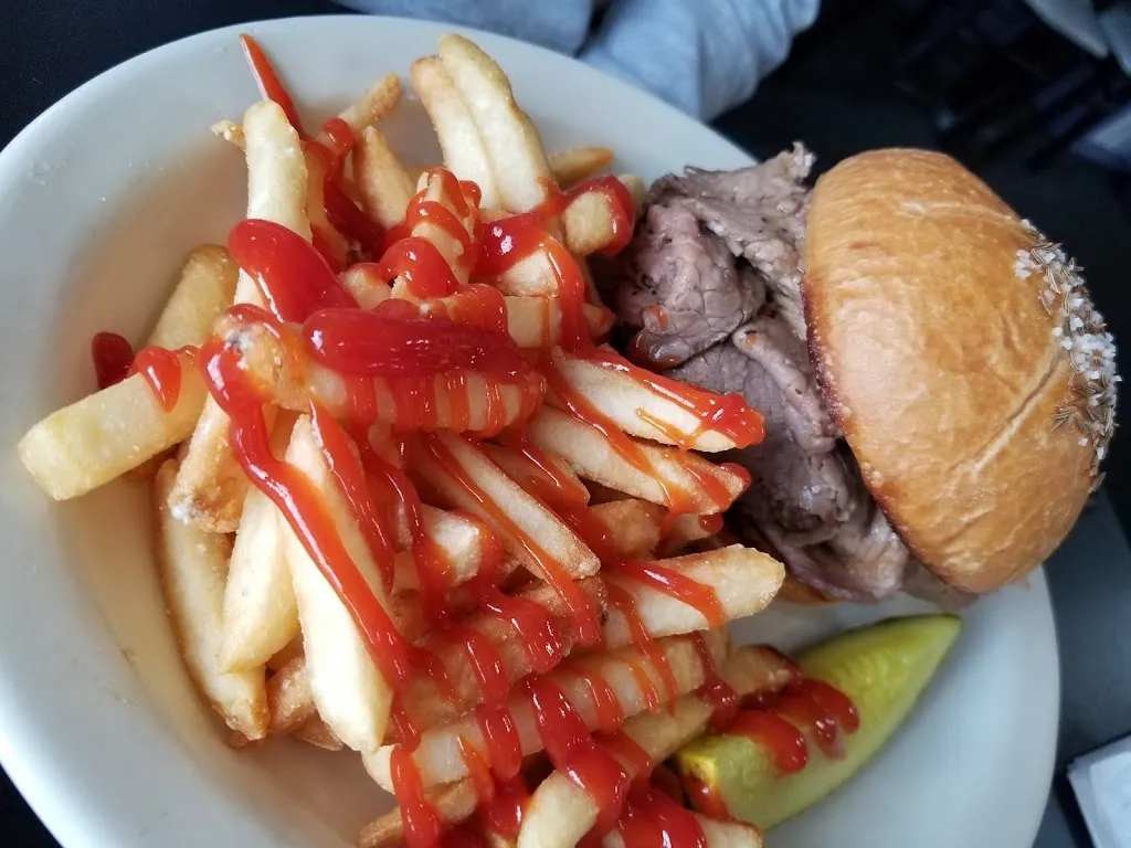 M B_Youngstown Village Diner_Youngstown, NY_review