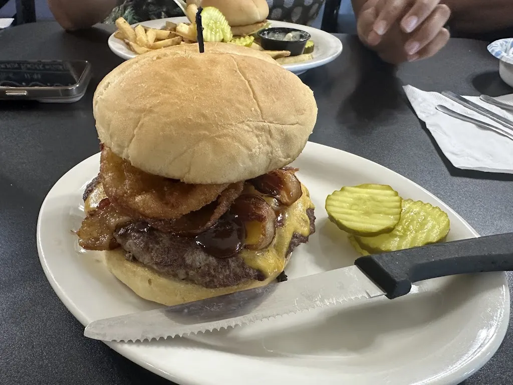 Youngstown Village Diner_Youngstown, NY_slider_imagen_2