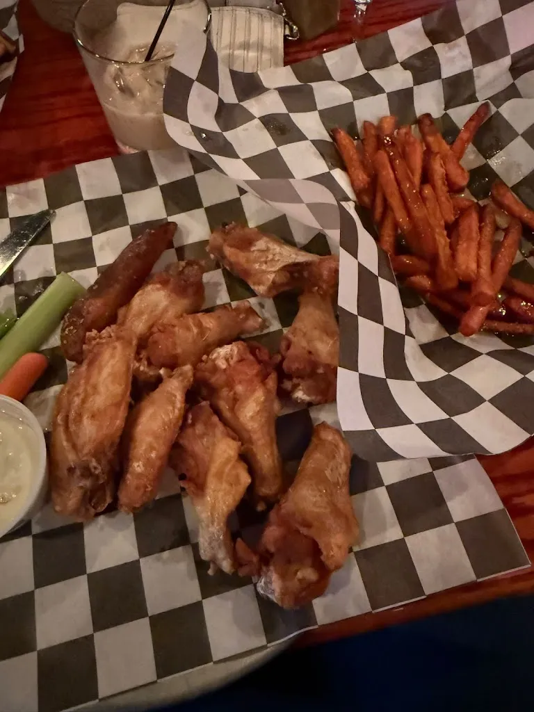 Bandana's Bar & Grill_Youngstown, NY_slider_imagen_2