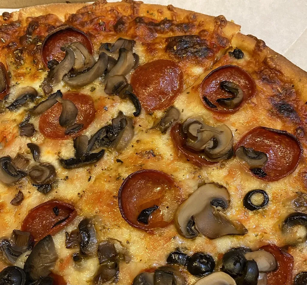Greg H._Main Street Pizzeria_Youngstown, NY_review
