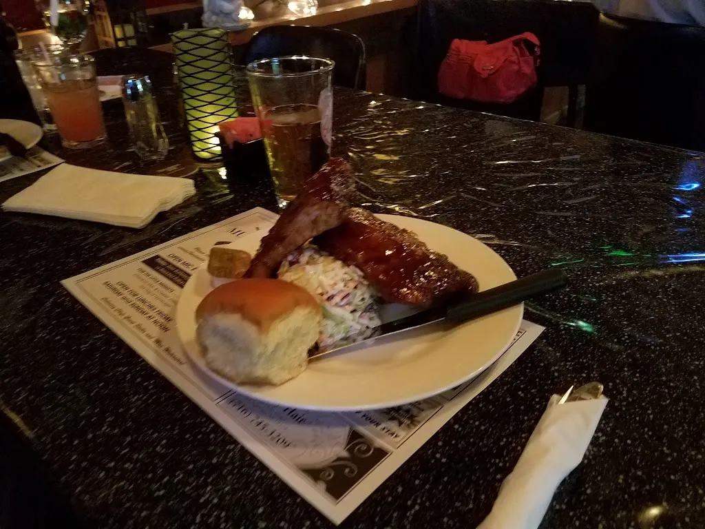 The Mug and Musket_Youngstown, NY_slider_imagen_2