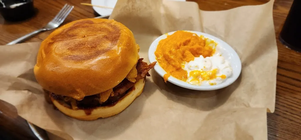 Jason Seig_Johnny's Farmhouse Restaurant_Concord, NC_review