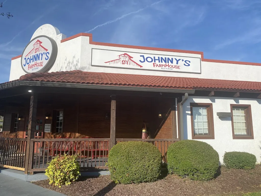 Johnny's Farmhouse Restaurant restaurant in Concord, NC