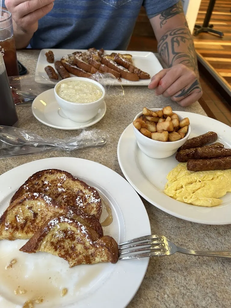 Crack of Dawn Diner_Concord, NC_slider_bild_3