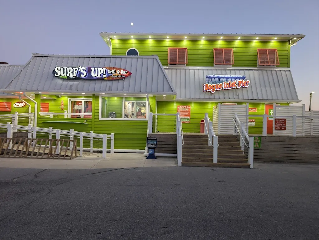 Surf's Up Grill & Bar ristorante a Emerald Isle, NC
