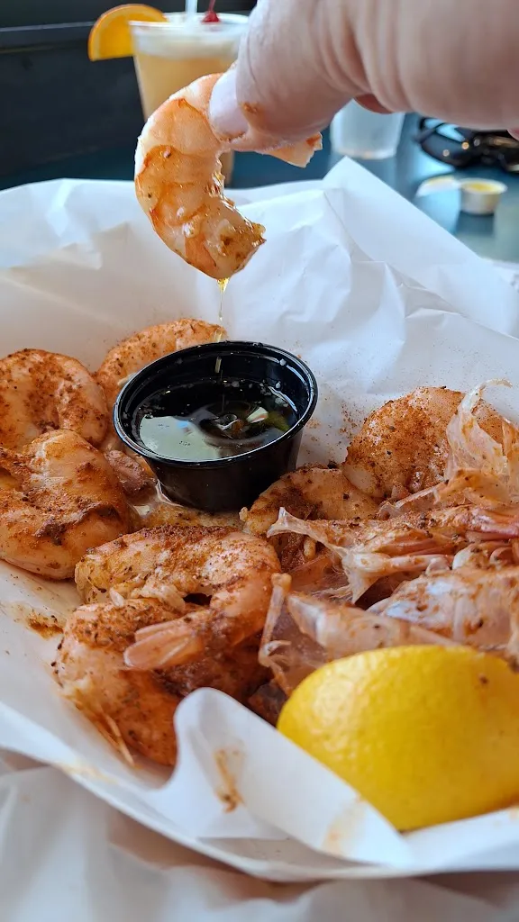 Surf's Up Grill & Bar_Emerald Isle, NC_slider_immagine_2