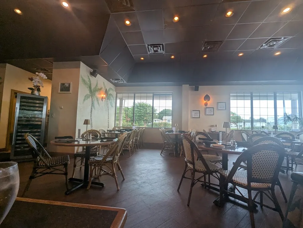Kathryn's Bistro & Martini Bar ristorante a Emerald Isle, NC