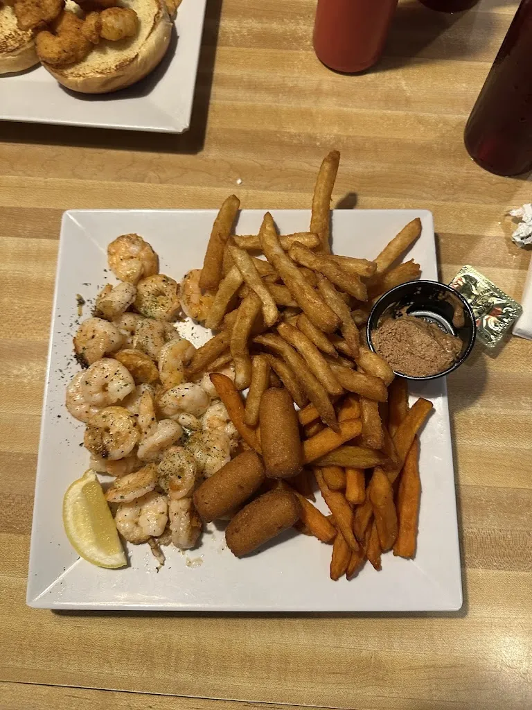 Randy Provost_Flipperz Family Bar & Grill_Emerald Isle, NC_bewertung