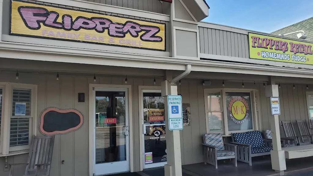 Flipperz Family Bar & Grill ristorante a Emerald Isle, NC