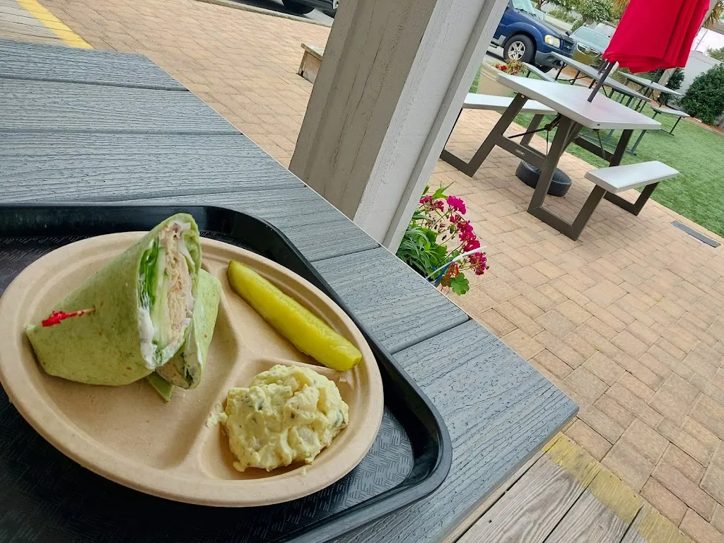 S Lynne_The Village Market_Emerald Isle, NC_review
