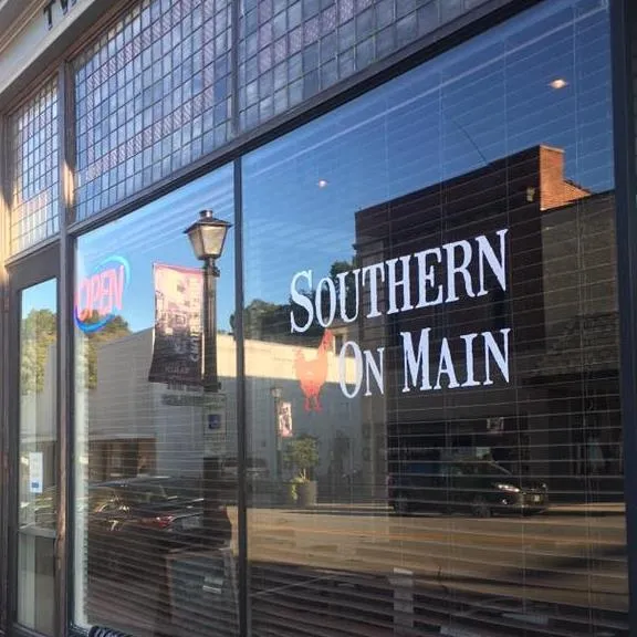 Southern On Main restaurant in Elkin, NC