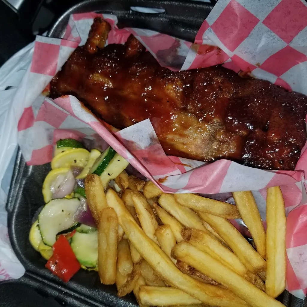 HenDog Wilson_Pirates Landing_Elkin, NC_review