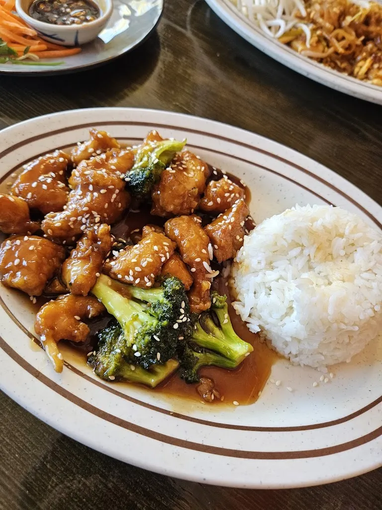 Prime Thai_Elkin, NC_slider_bild_3