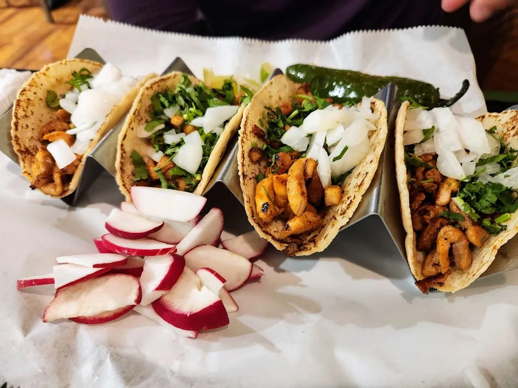 El Ahorro Mexican Restaurant & Tienda Hispana_Elkin, NC_slider_bild_2