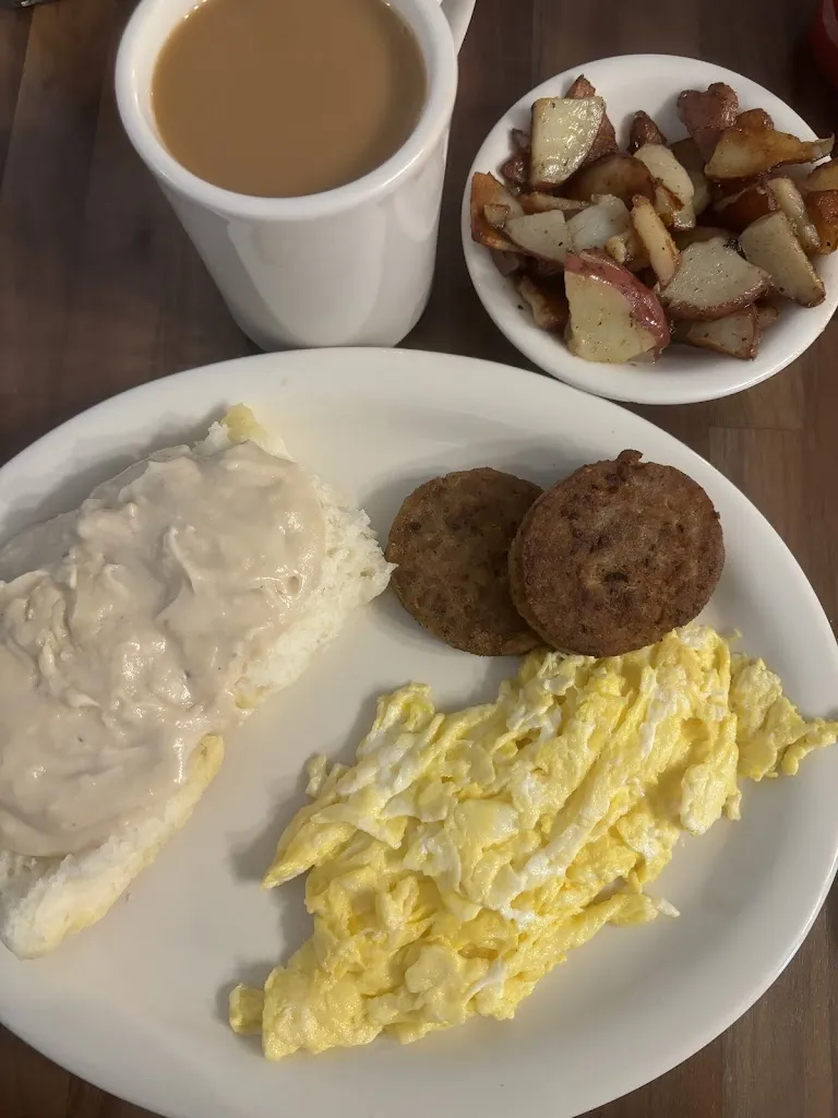 Lauren Arney_Hunt’s Homestyle_Elkin, NC_review