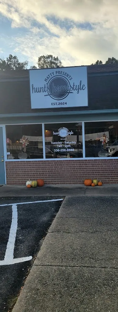Hunt’s Homestyle restaurant in Elkin, NC