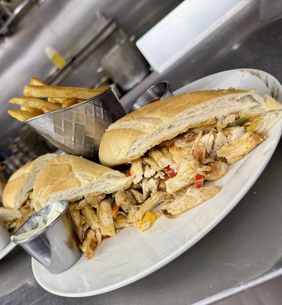Bubba's Bunkhouse_Harrisburg, NC_slider_imagen_3