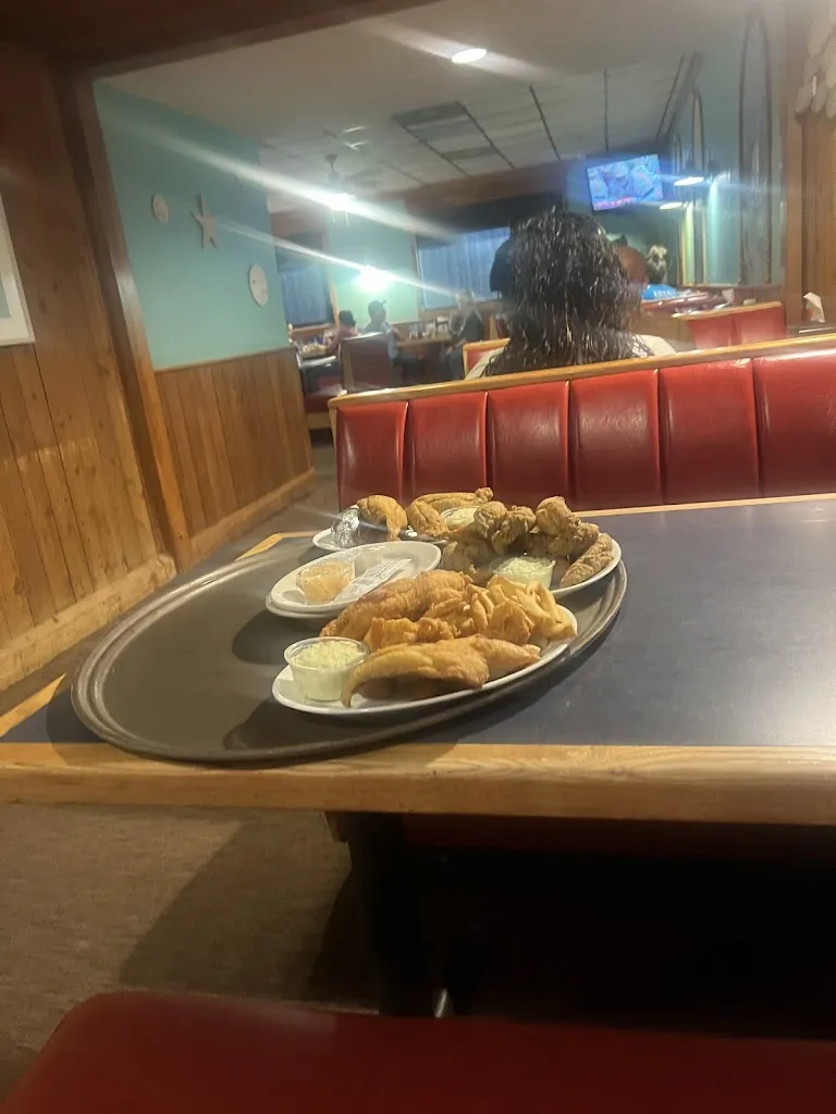 Charles Hands_Captain Steve's Family Seafood Restaurant_Harrisburg, NC_review