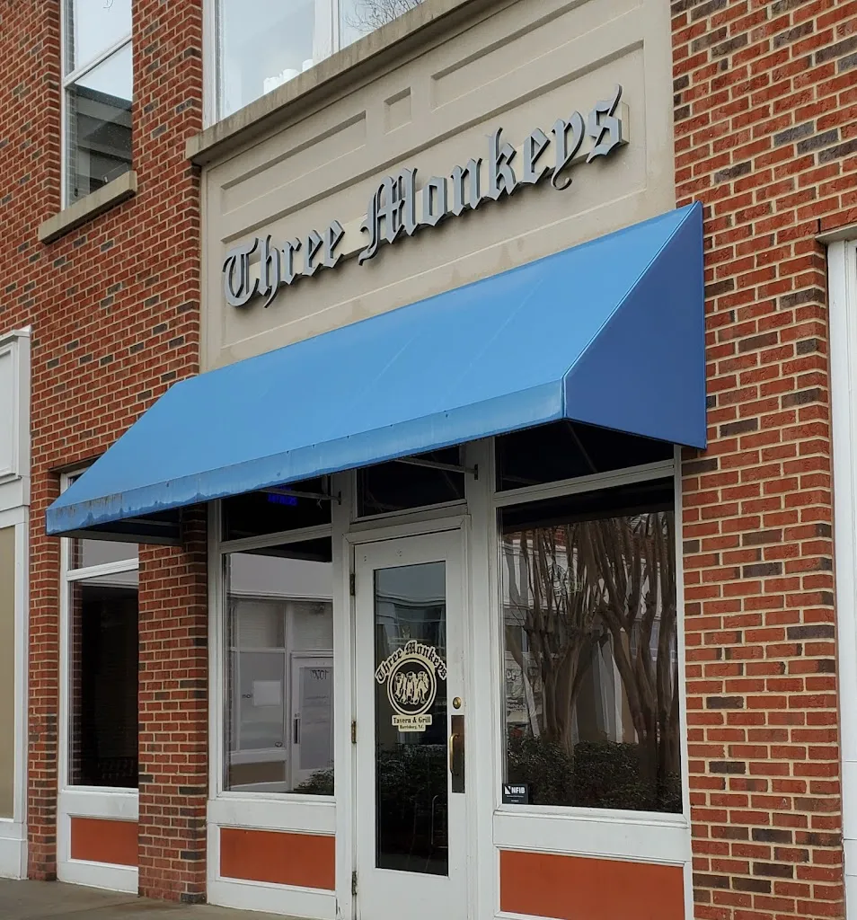 Three Monkeys Tavern and Grill restaurante en Harrisburg, NC