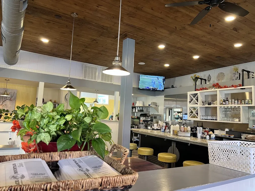 Beach Mountain Diner Waynesville_Waynesville, NC_slider_immagine_3