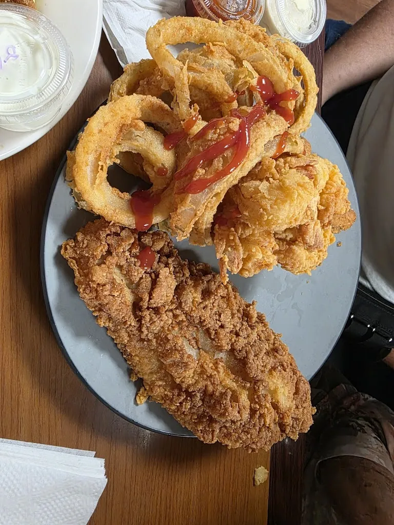 Felicia R_Waylon & Honey’s Southern Kitchen_Waynesville, NC_recensione