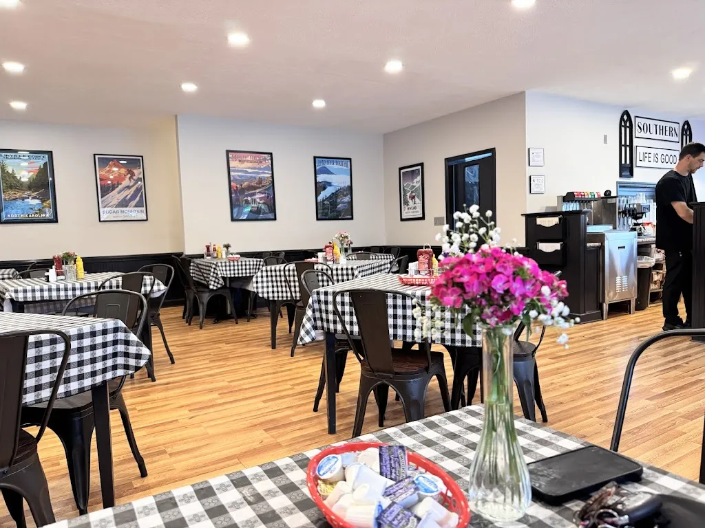 Waightstill's Restaurant and Tavern_Newland, NC_slider_image_2
