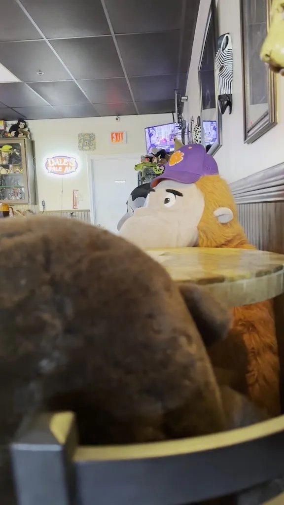 Monkey Bar & Grill_Atlantic Beach, NC_slider_image_2